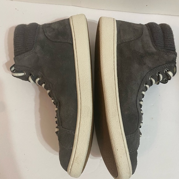UGG "Olive" Trainer High Top Suede Sneaker Gray Size 6.5 - Picture 8 of 12